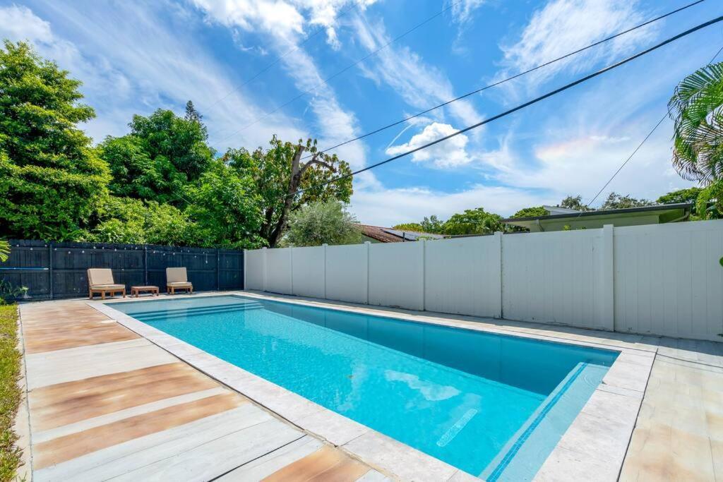 Pousada Family With Luxurious Pool For 12 People